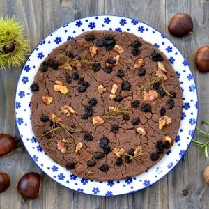 ricetta castagnaccio presentazione dolce