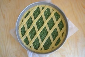 preparazione dell'erbazzone dolce