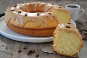 ciambella al mascarpone con glassa al caffè