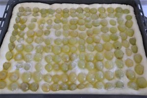 teglia di schiacciata all'uva