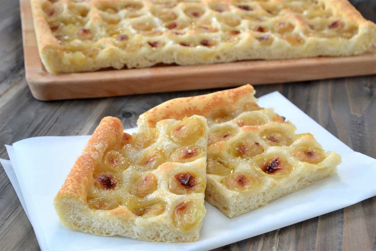 porzione di schiacciata all'uva