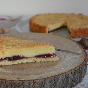 porzione di pastel vasco o gateau basque