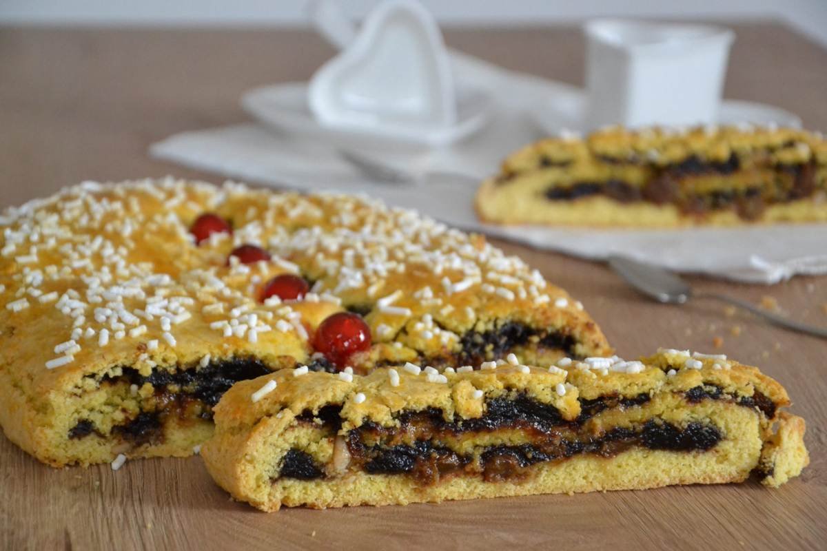 primo piano porzione di pinza bolognese