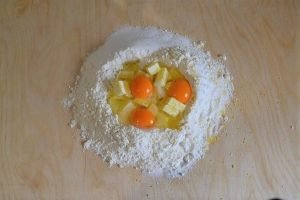 impasto pasta frolla per la pinza bolognese