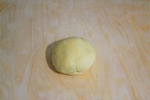 panettodi pasta frolla per le raviole bolognesi