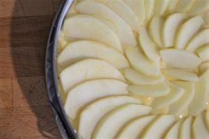 preparazione torta di mele