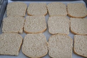 fette biscottate integrali senza zucchero tagliate