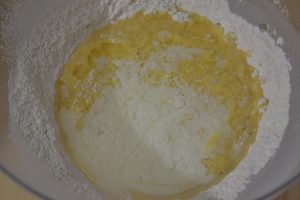 ricetta della torta di mele cremosa