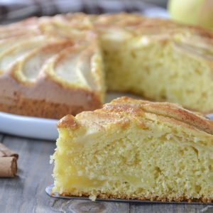 fetta di torta di mele soffice