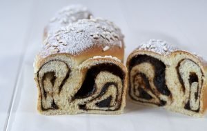 fetta di pan brioche dolce