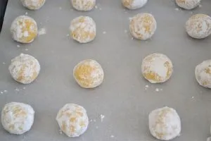 biscotti morbidi all'arancia da infornare