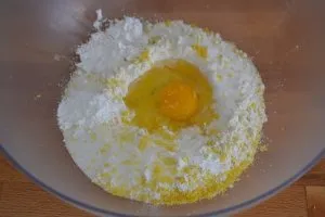 ingredienti dei biscotti morbidi al limone