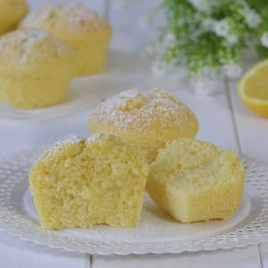 muffin al limone con zucchero