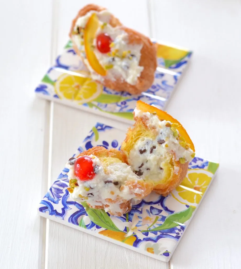 sfince di san Giuseppe con ricotta e canditi