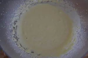 impasto per la base per la crostata morbida alle fragole
