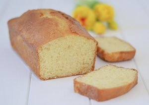 plumcake allo yogurt greco sfornato