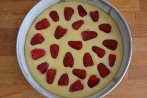 torta ai lamponi da infornare