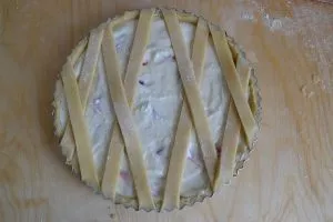 crostata ricotta e fragole da infornare
