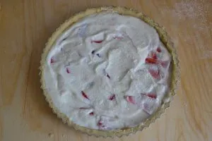 crostata ricotta e fragole con ripieno