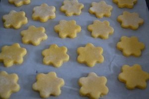 biscotti con farina di mais da infornare