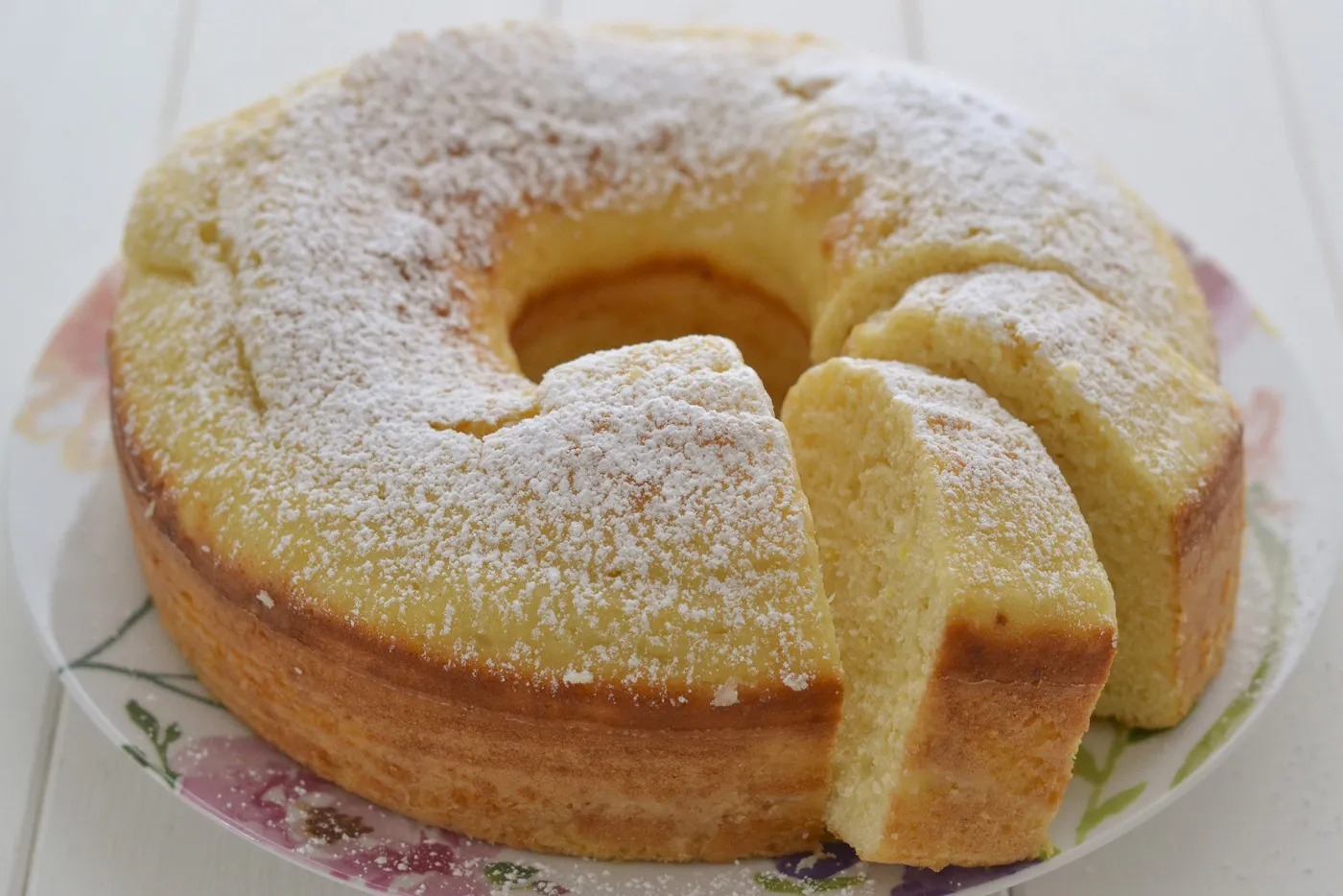 ciambella alla ricotta con zucchero