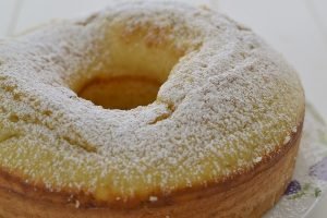 ciambella alla ricotta sfornata