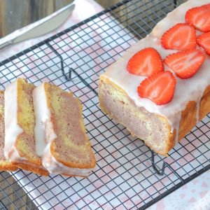 plumcake alle fragole e yogurt soffice