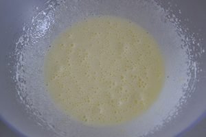 preparazione del plumcake con farina di riso