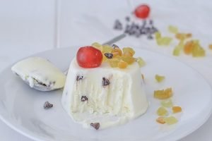 semifreddo alla ricotta con gocce di cioccolato