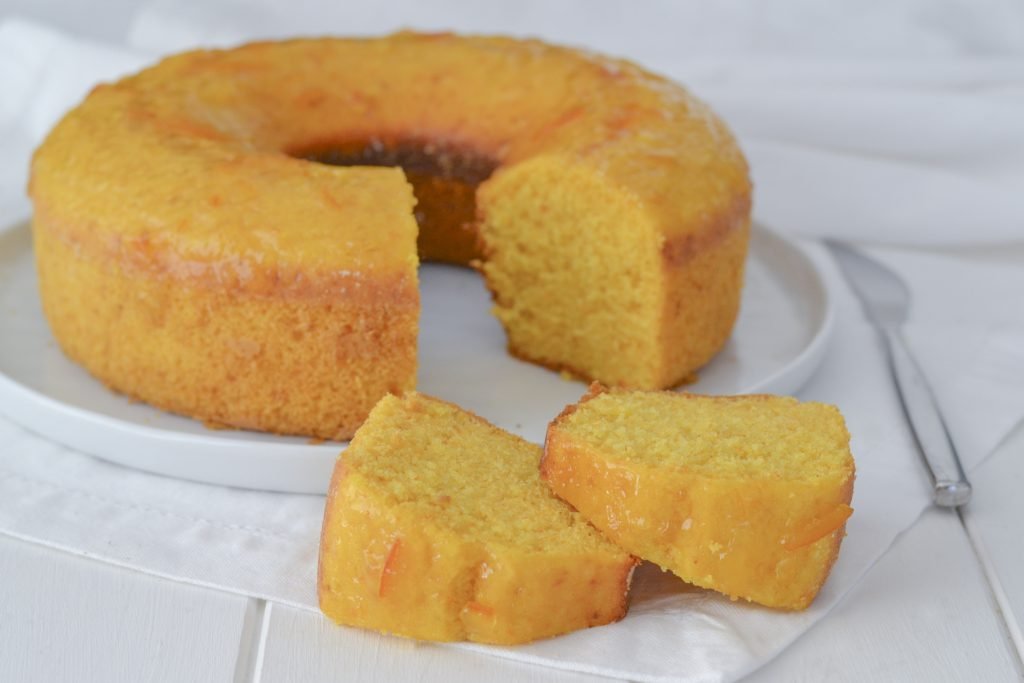 ciambella di carote e arancia morbida