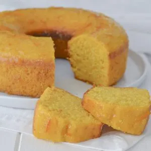 ciambella di carote e arancia morbida
