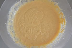 impasto per torta ai cachi e gocce di cioccolato