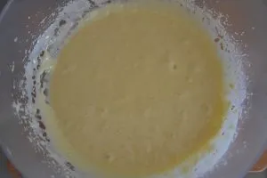 impasto per torta di mele cotogne