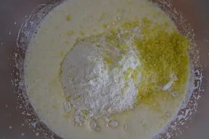 ricetta della torta di mele cotogne
