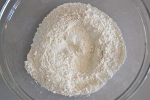 ingredienti della crostata morbida di mele