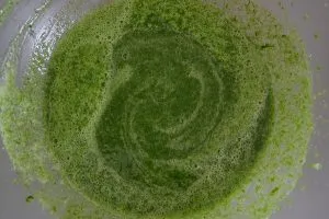 preparazione della torta dolce di spinaci