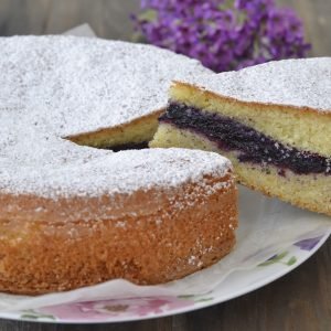 torta versata con confettura