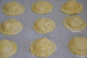 biscotti ripieni di mele da infornare