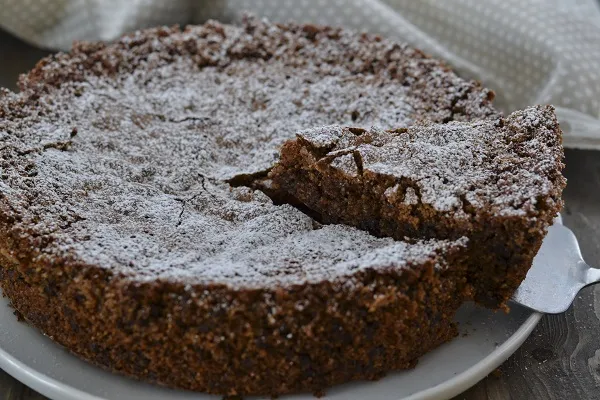 torta di pane con amaretti e cioccolato