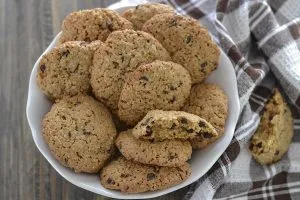 biscotti agli amaretti