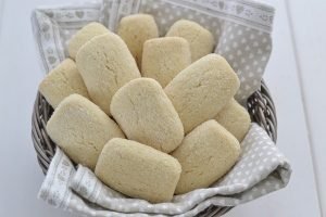 biscotti da latte senza burro sfornati