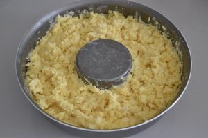 ciambella ripiena di ricotta e mascarpone da infornare