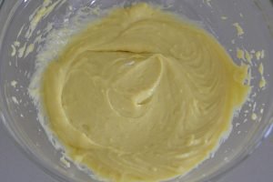 crema al pistacchio per charlotte di pandoro