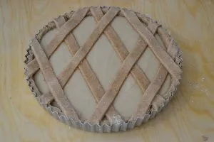 crostata integrale con crema di castagne da infornare