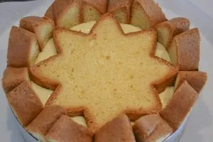 primo strato della charlotte di pandoro