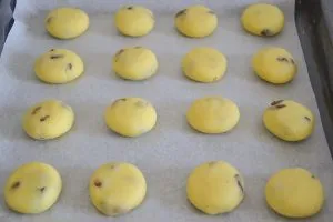biscotti all'uvetta da infornare