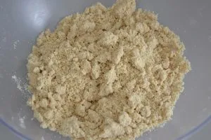 impasto per sbriciolata alla ricotta con farina di castagne