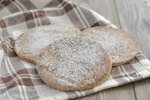 mistocchine con zucchero a velo