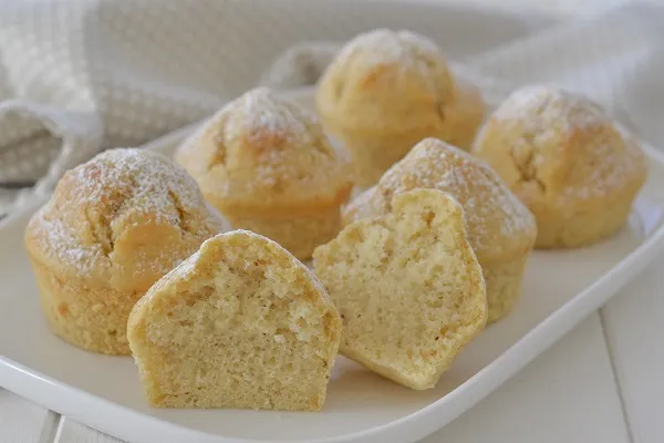 muffin alle nocciole soffici con zucchero