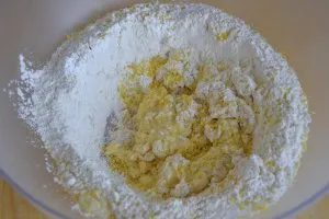 preparazione dei cenci toscani